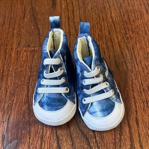 baby gap crib shoe